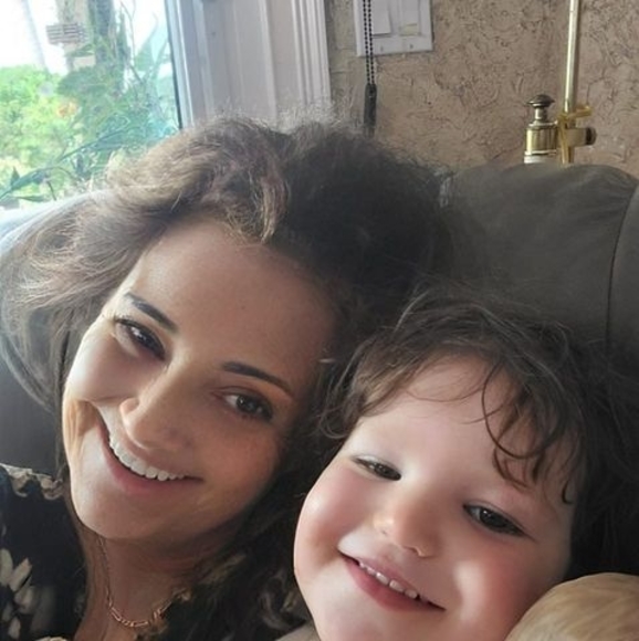 Meet your Posher, Janice - Picture 1 of 1